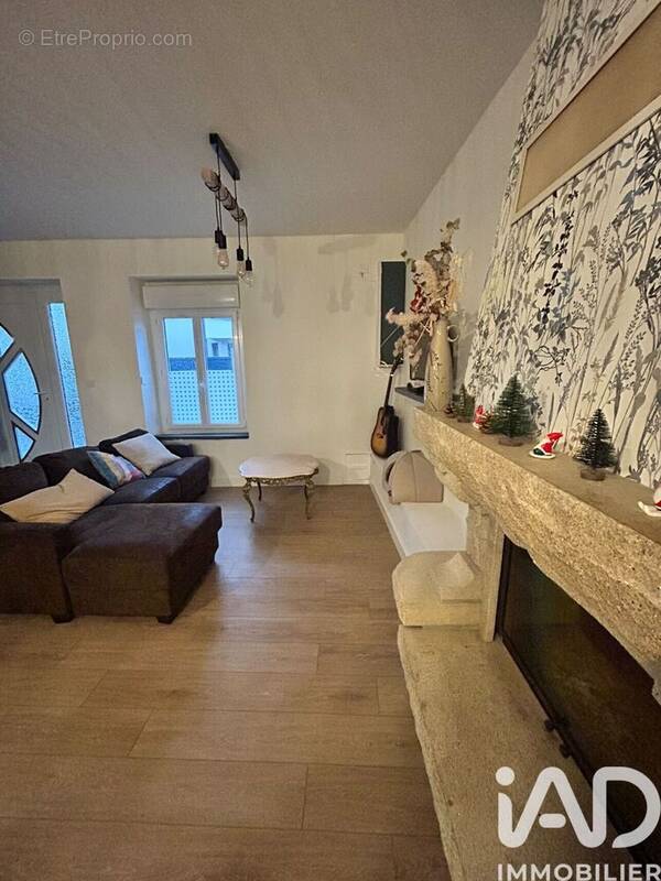 Photo 1 - Maison à LA CHAPELLE-AUX-FILTZMEENS