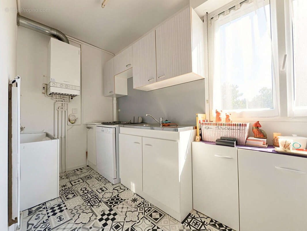 Appartement f2 loue residence albert ier briey - photo 2