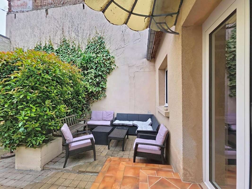 Photo 2 - Maison à SAINT-QUENTIN