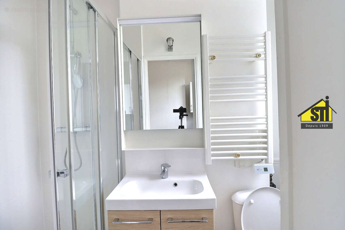 Appartement à PARIS-14E