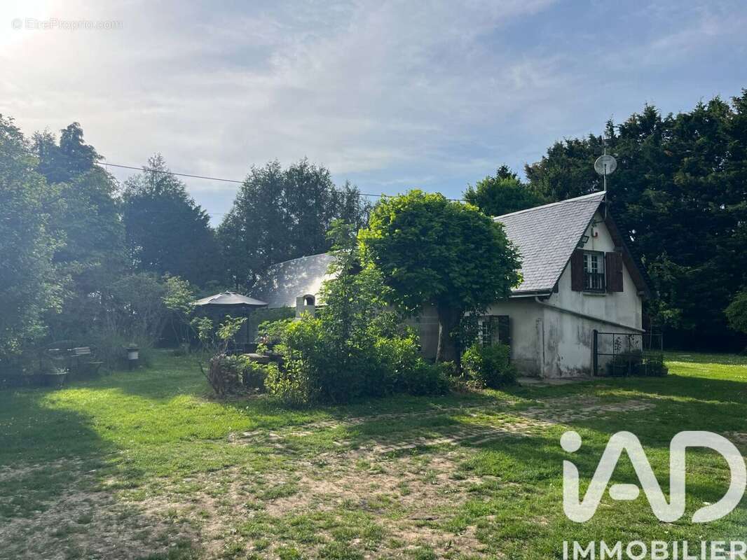 Photo 9 - Maison à ETREPAGNY