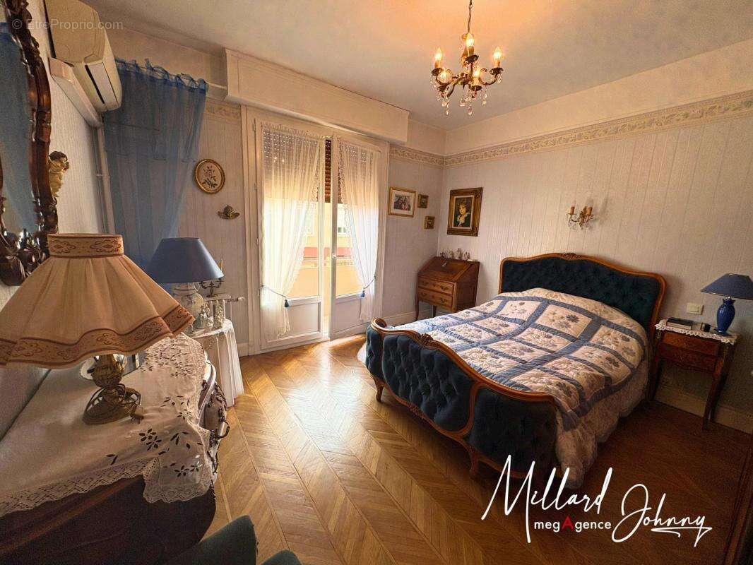 Appartement à MONTCEAU-LES-MINES