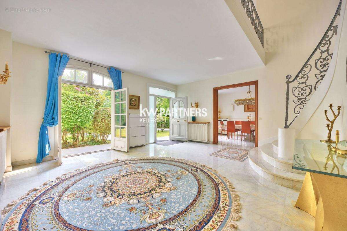 Maison à LE VESINET