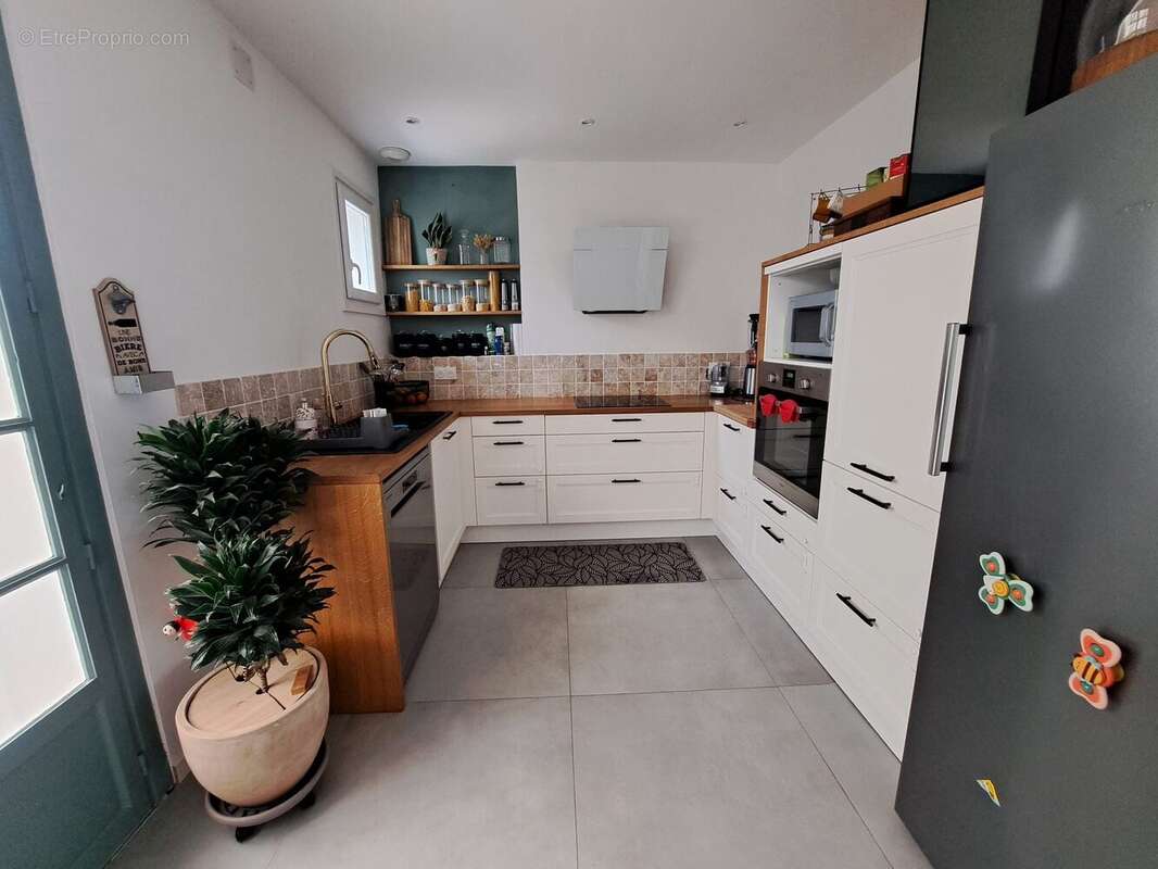 Maison à SAINT-JEAN-DE-LINIERES