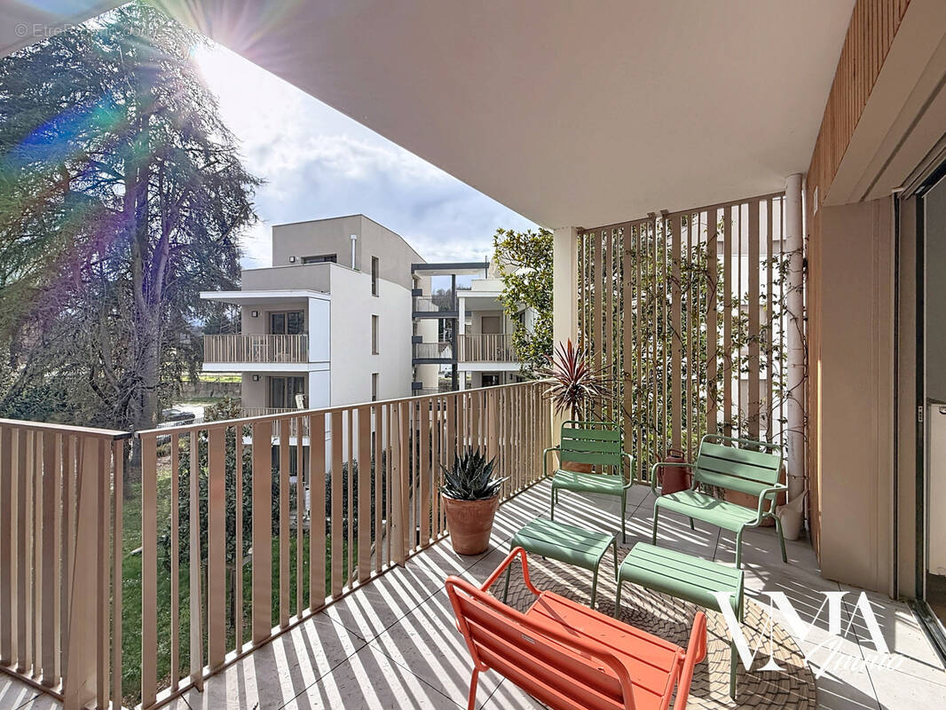 Appartement à COLLONGES-AU-MONT-D'OR