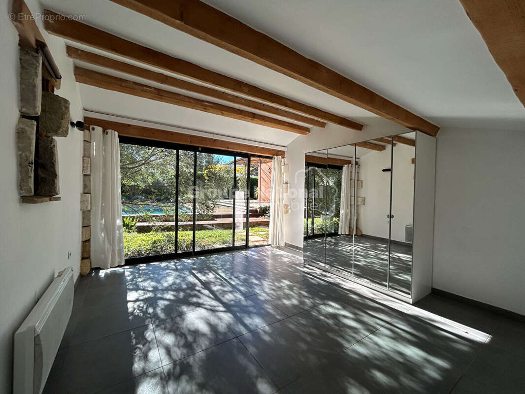 Maison à JONQUIERES