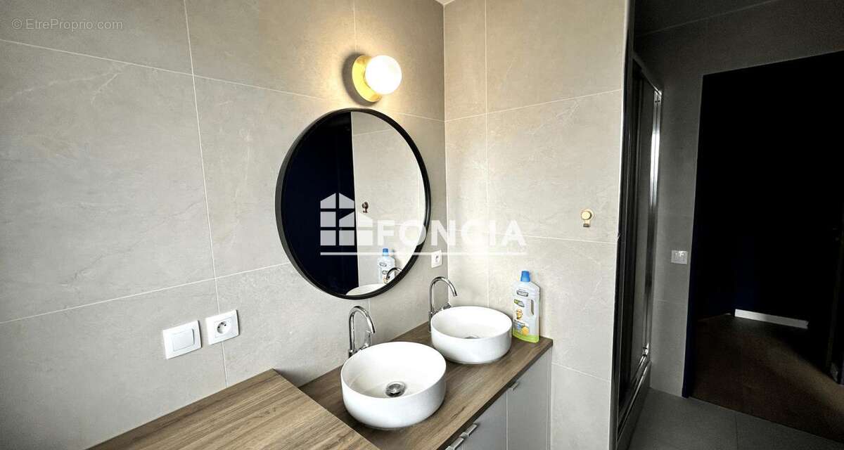 Appartement à MONTROUGE