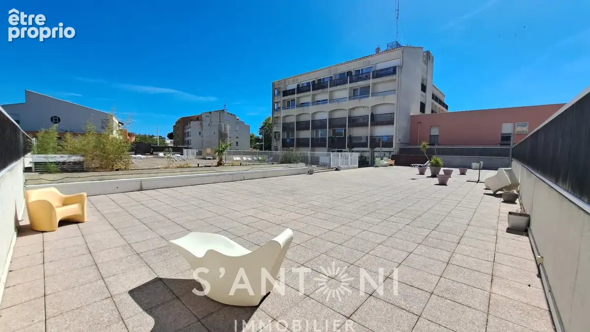 Le cap d'agde- studio avec terrasse  résidence de standing avec piscine - photo 2