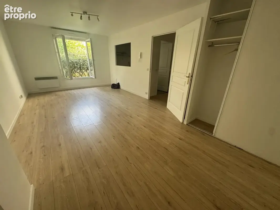 Appartement à PARIS-19E