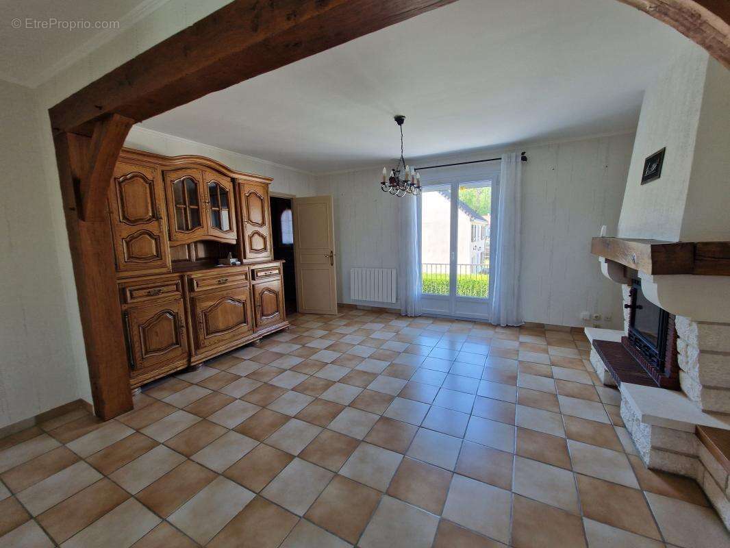 Maison à POUILLE
