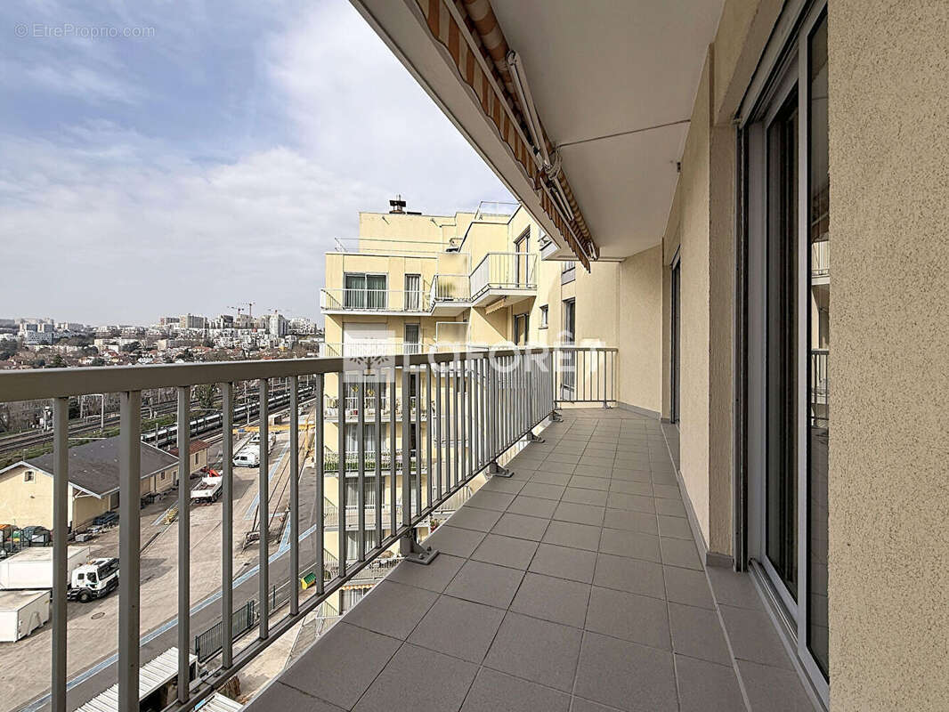 Appartement à BOURG-LA-REINE