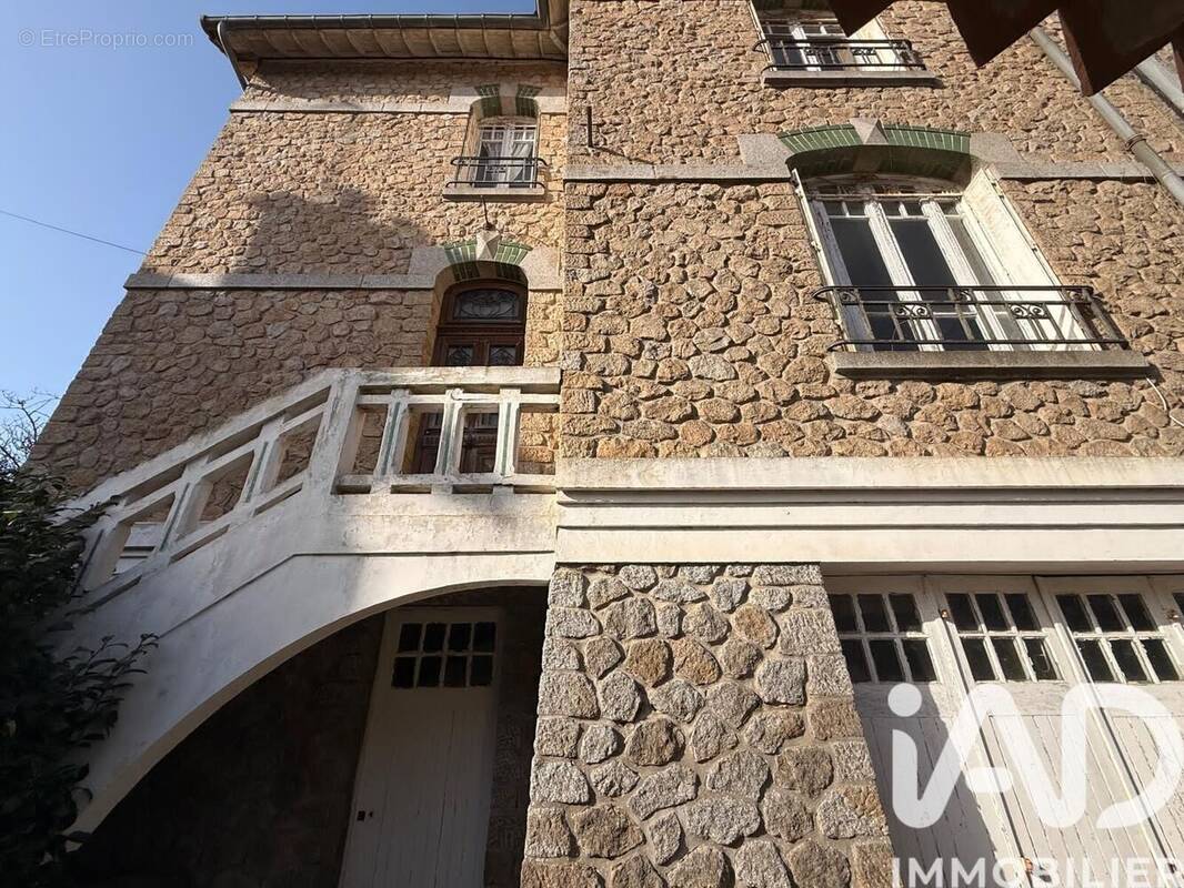 Photo 1 - Maison à FOUGERES