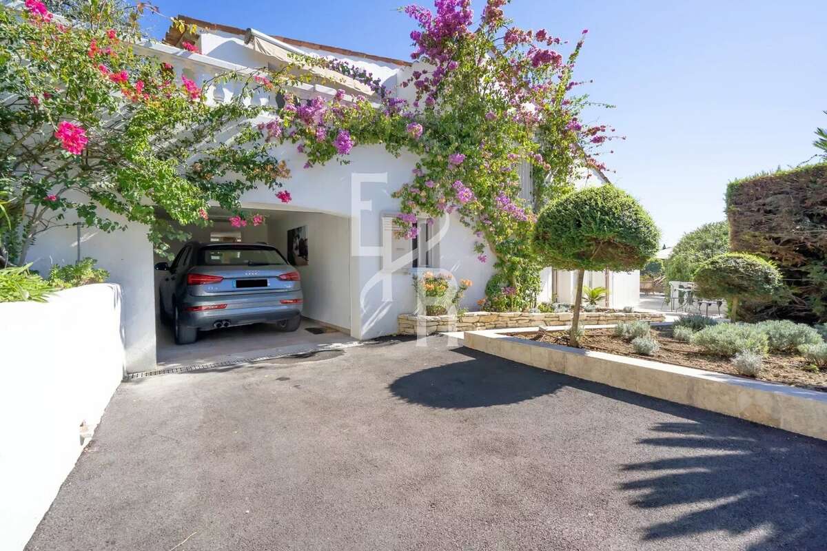 Achat / Vente villa Mougins vue village - photo 18