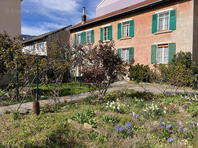 Maison à FONTAINE