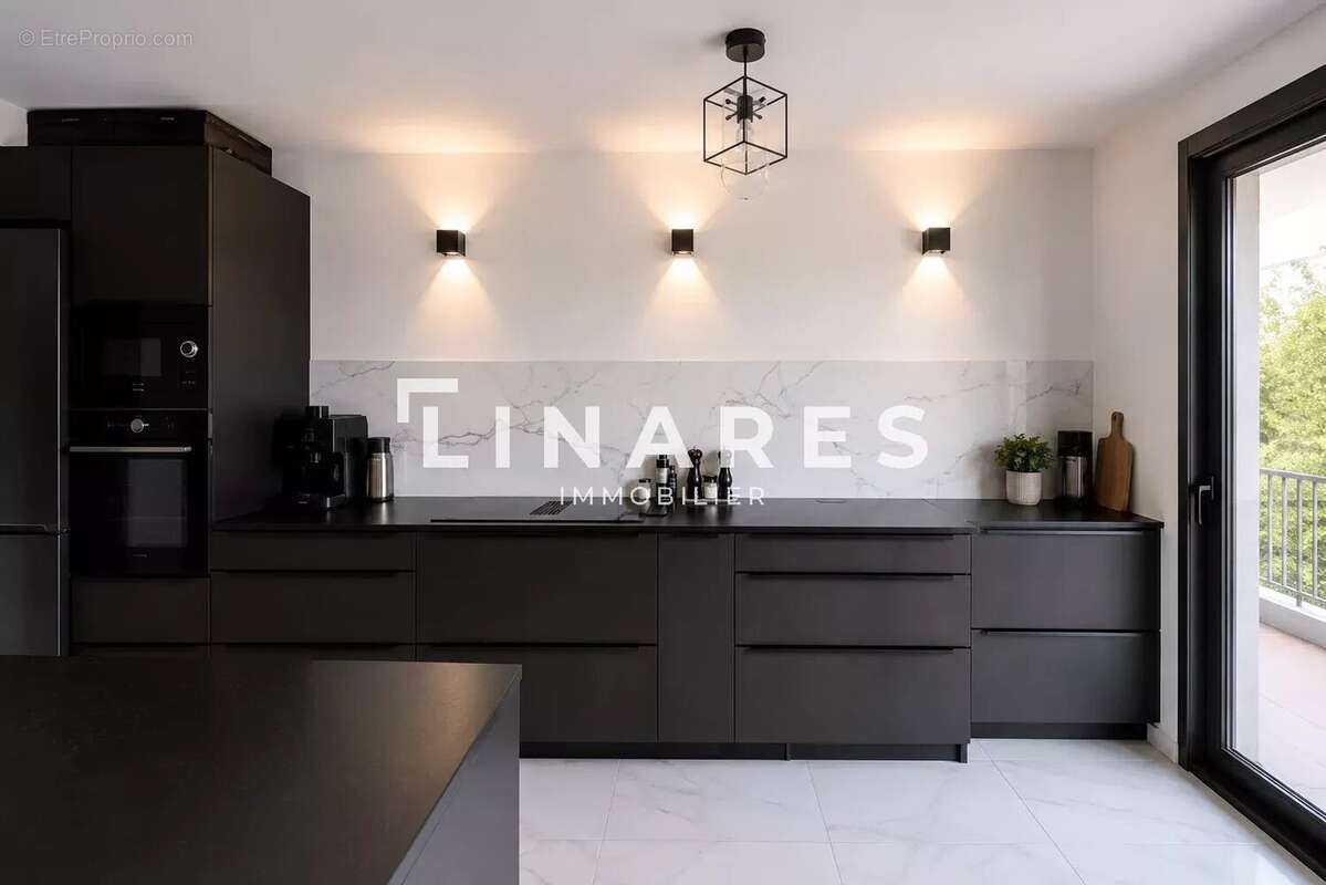 Appartement à MARSEILLE-9E