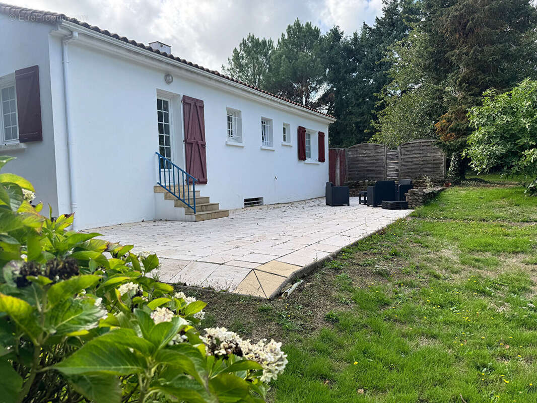 Maison à SAINT-JULIEN-DES-LANDES