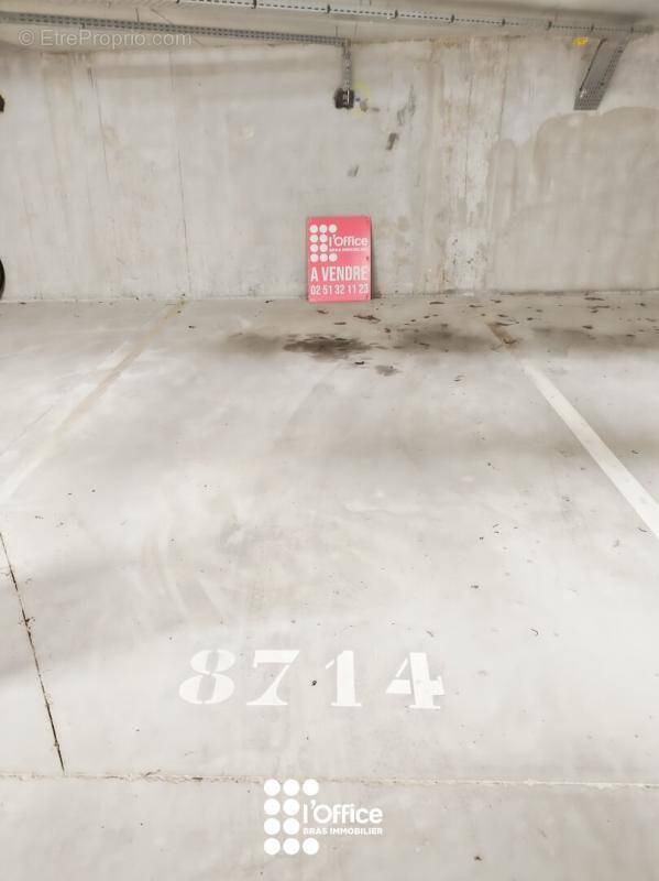 Parking à LES SABLES-D&#039;OLONNE