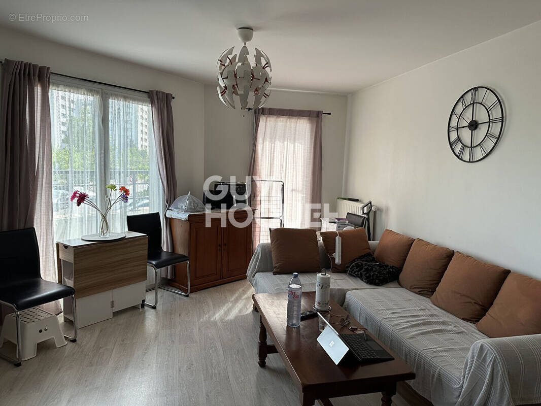 Appartement à LE BLANC-MESNIL
