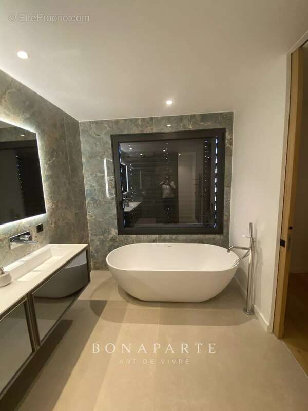Sainte-maxime - jolie villa contemporaine de 230m² - a pieds de la plage de la nartelle - photo 8
