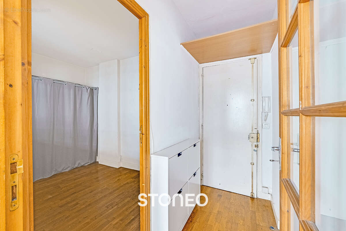 Appartement à PARIS-7E