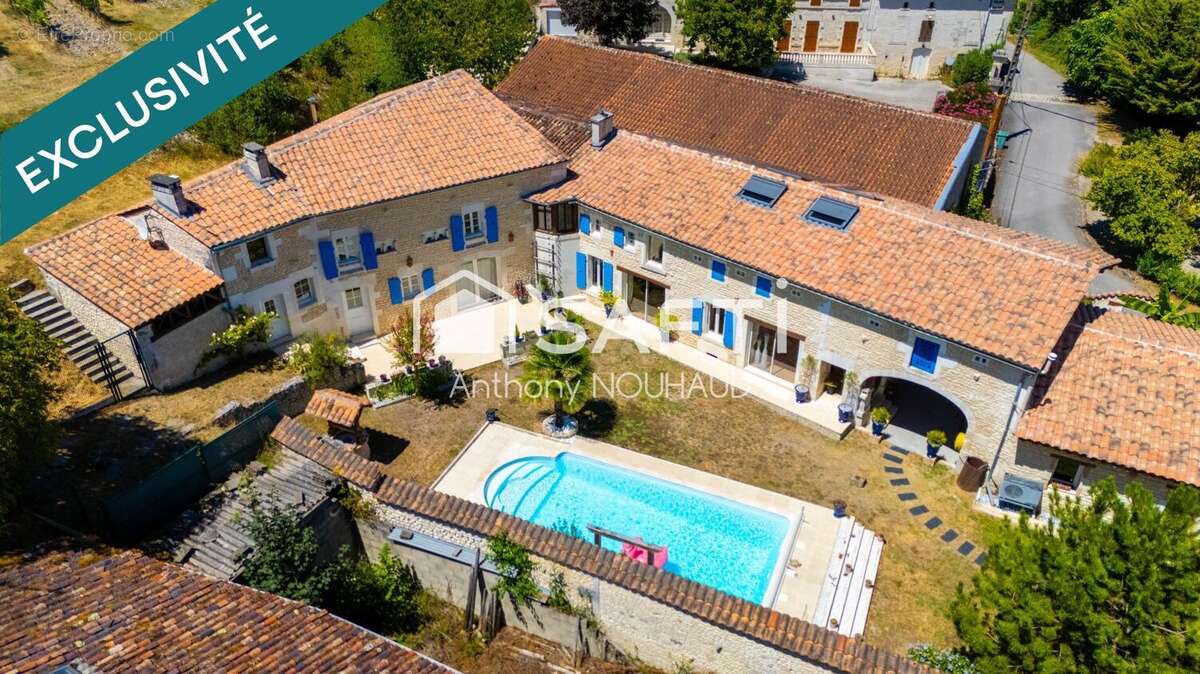 Photo 2 - Maison à SEGONZAC