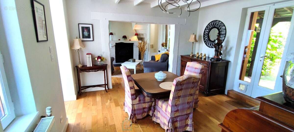 Maison à BOURG-ACHARD