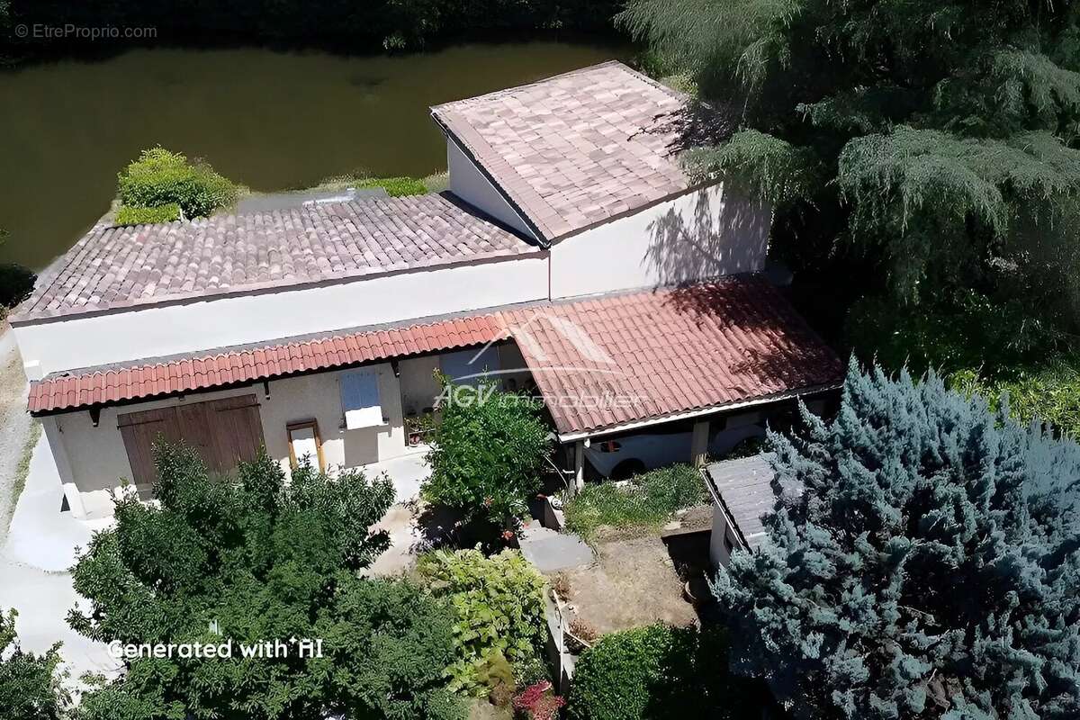 Maison à SAINT-PRIVAT-DES-VIEUX