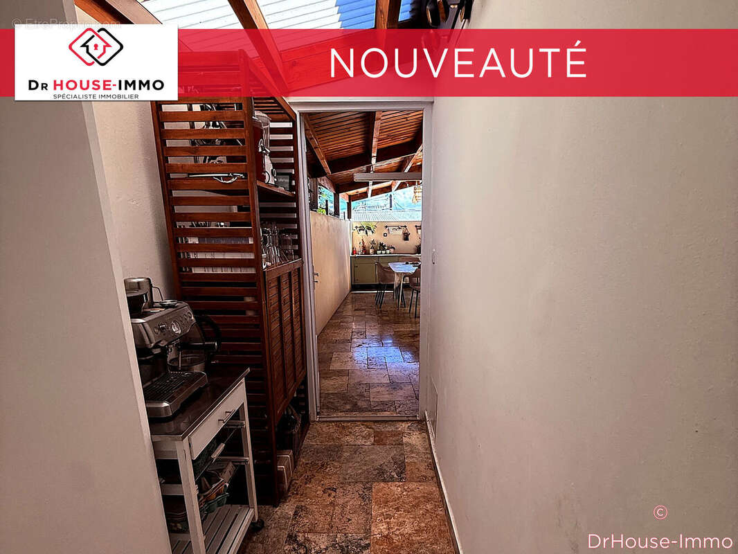 Maison 141 m² à Saint-Pierre  - photo 14