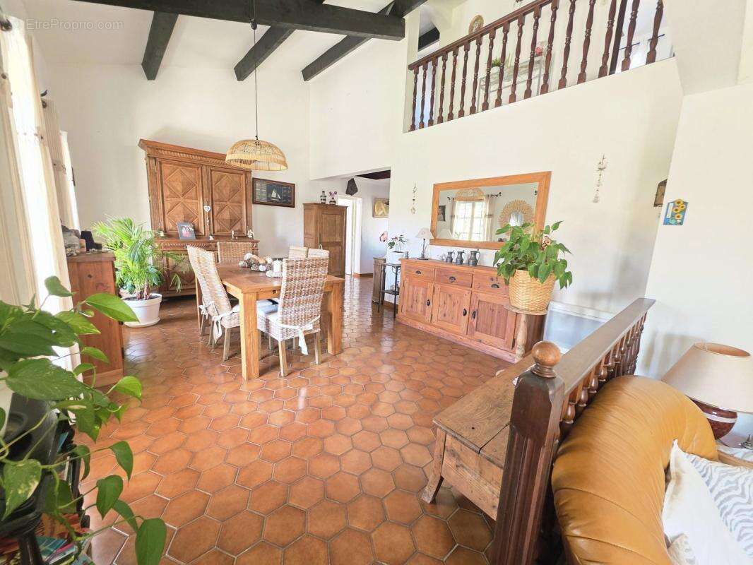 Maison à MEZE