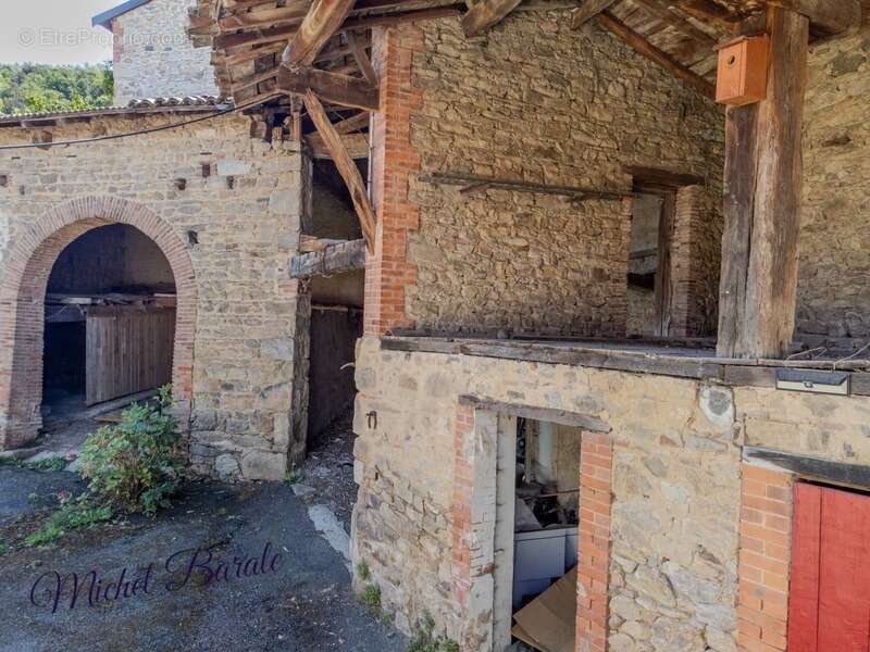 Ferme rénovée 205 m² – 6 chambres – terrain 16 000 m² – géothermie – vue – Montromant (69) - photo 31