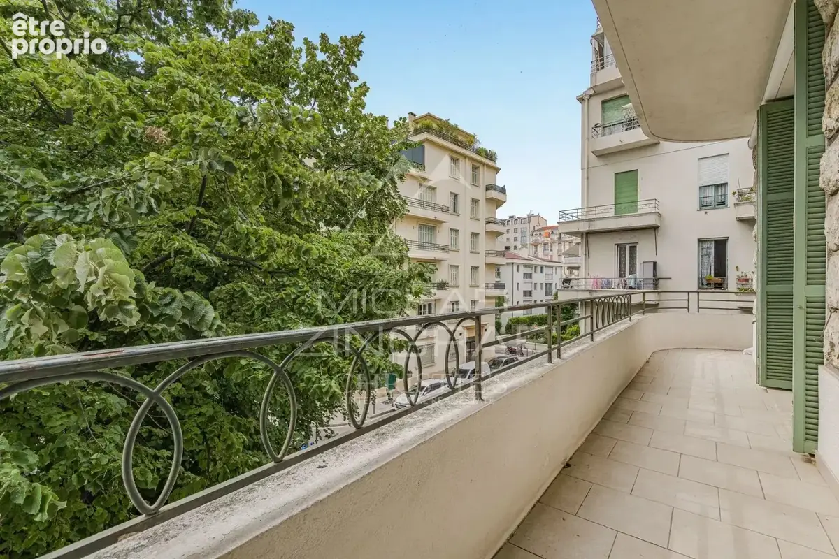 Exclusivité – Grand 2 pièces avec terrasse et balcon – Gambetta / Fleurs - photo 10
