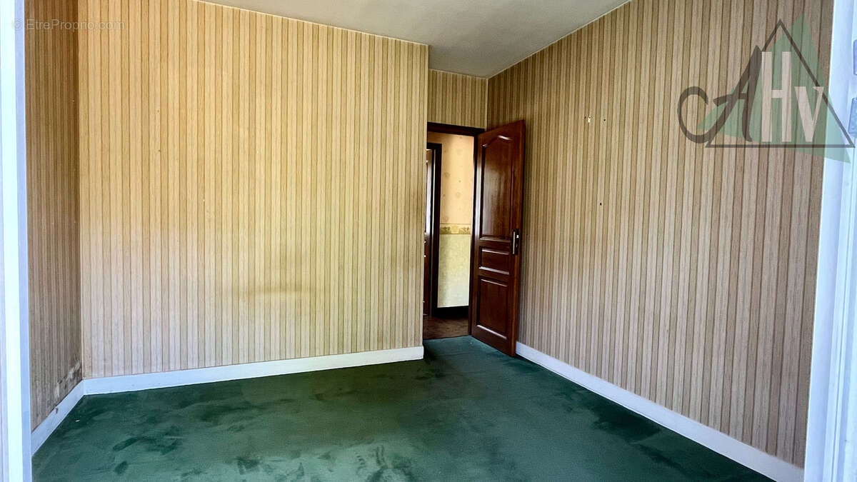 Pavillon sur sous-sol total - 3 chambres - Terrain 1342 m2 - photo 8