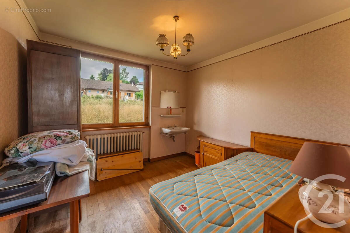 Maison à SAINT-PAUL-EN-CHABLAIS