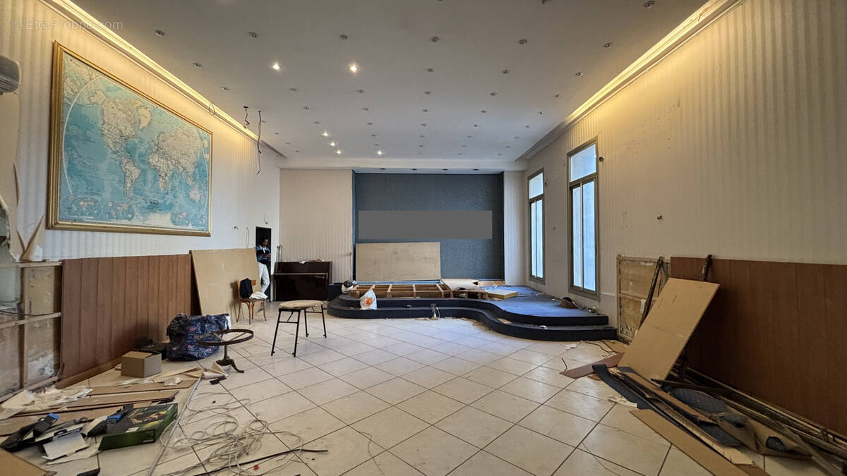 Commerce à MARSEILLE-1E