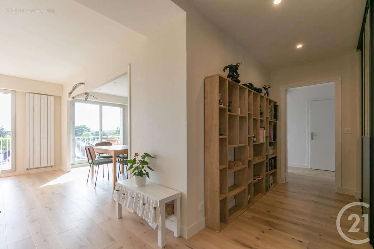 Appartement à SAINT-MAUR-DES-FOSSES