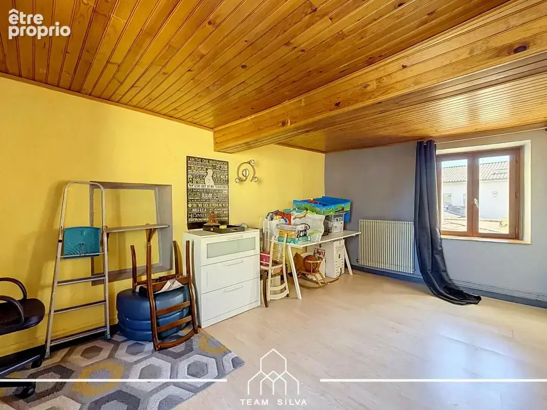 Maison 100 m² à Communay  - photo 15
