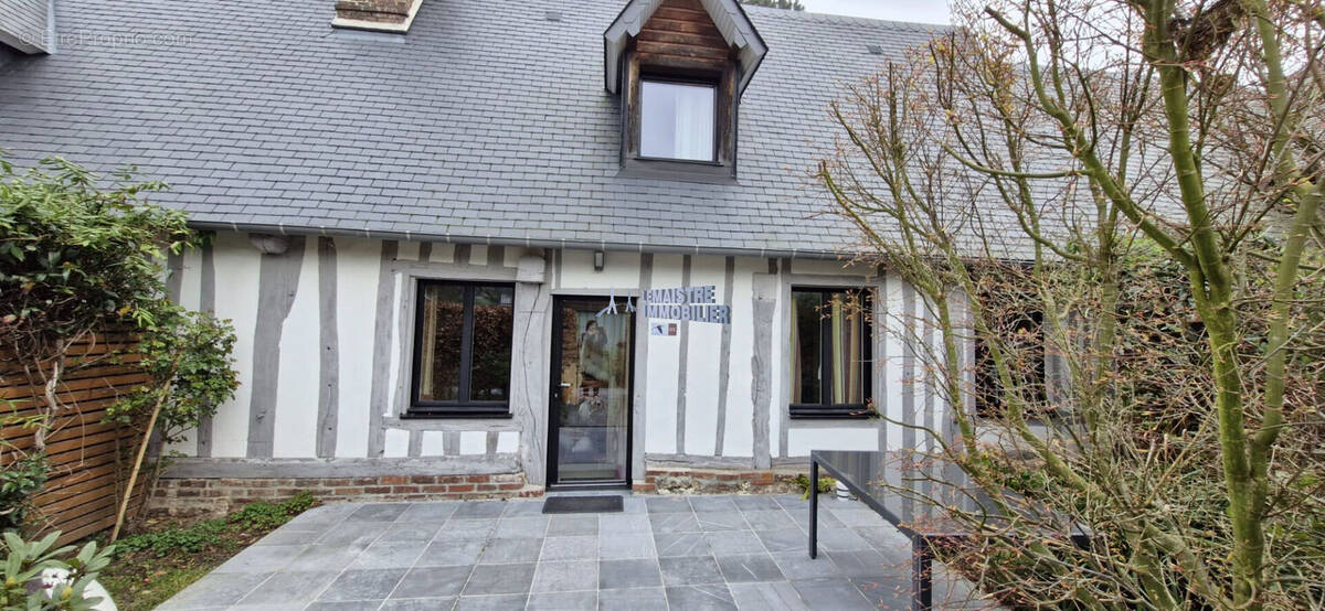 Maison à LE HANOUARD