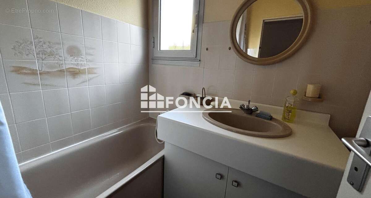 Appartement à SIX-FOURS-LES-PLAGES