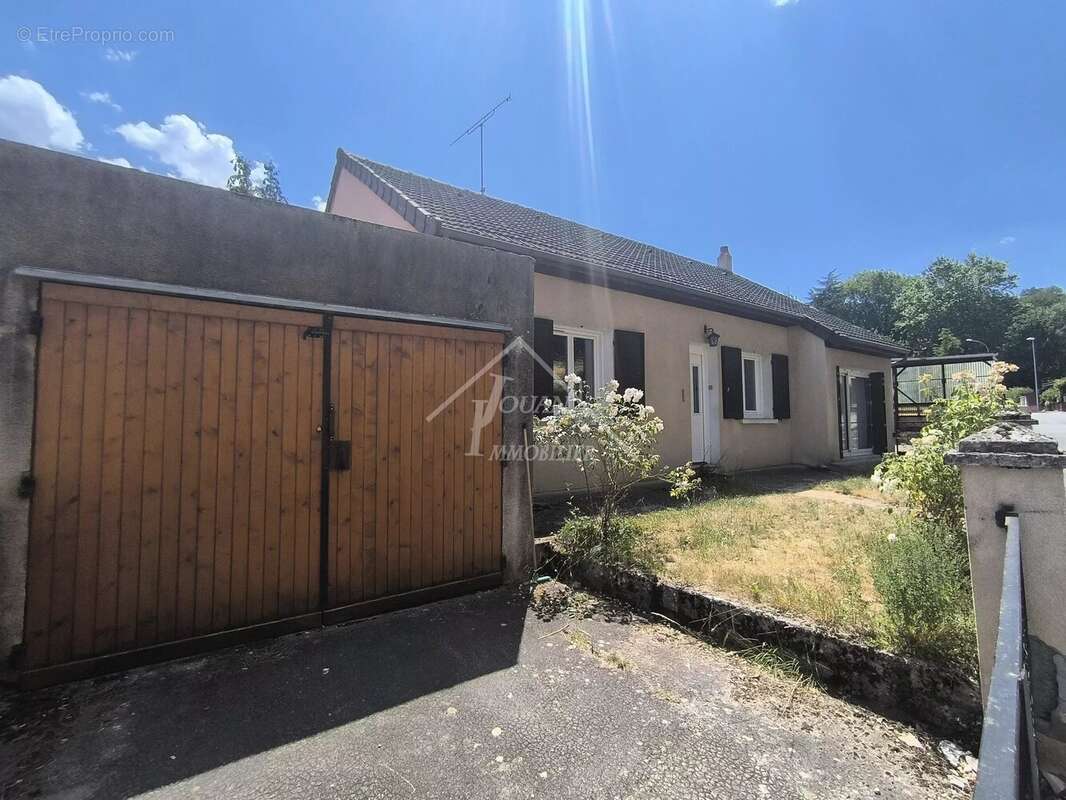 Maison à SAINT-ELOY-LES-MINES