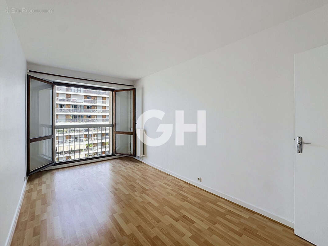 Paris 11ème Bel appartement 3 pièces avec balcon et vue dégagée - photo 5