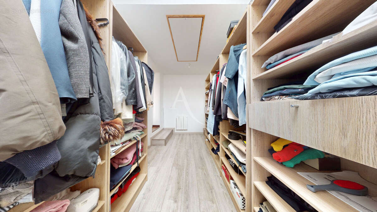 Maison à ROISSY-EN-BRIE