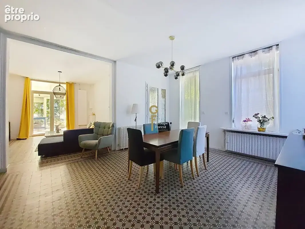 Maison 8 pièces 238 m² à vendre à Roncq (59223) - photo 2