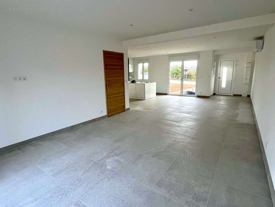 Maison à BREUILPONT