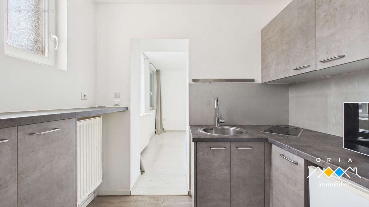 JOLIVET - Immeuble de 612 m2 sur terrain de 1303 m2 - photo 3
