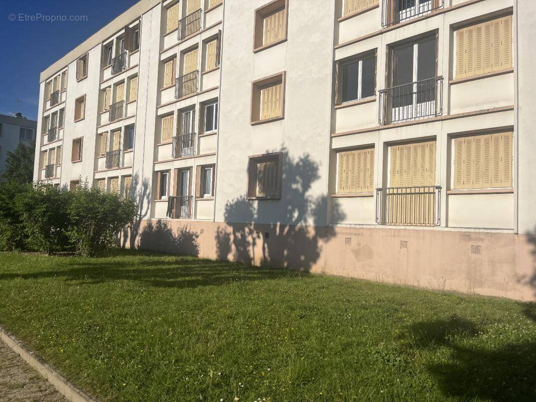 Appartement à VAULX-EN-VELIN