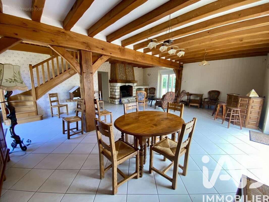 Maison 210 m² à Amilly  - photo 8