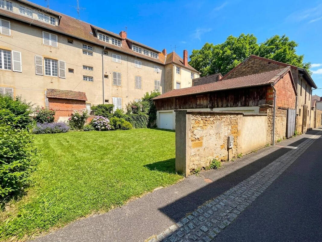 Maison à CHARLIEU