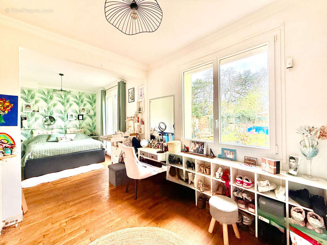 Maison à VILLECRESNES