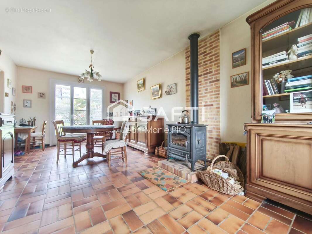 Maison 71 m² à La Madeleine-Bouvet  - photo 2