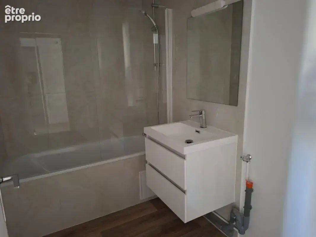 Trappes centre – appartement t4 rénové avec balcon – proche gare - photo 7